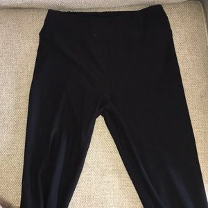NWOT lularoe one size black leggings!